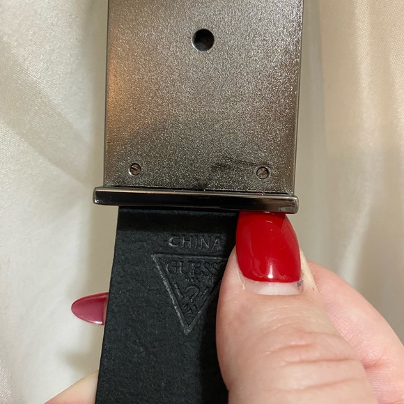 Guess Square Belt - Picture 3 of 4